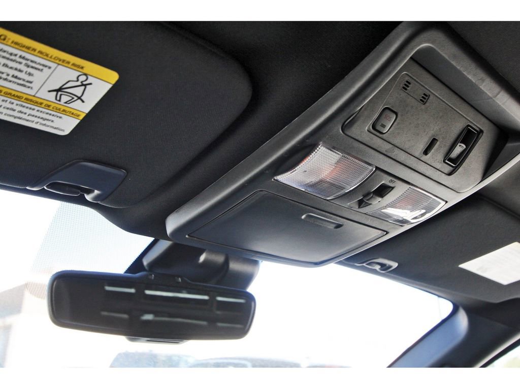 Used 2024 Nissan Titan SV w/ SV Bronze Edition Package image 24