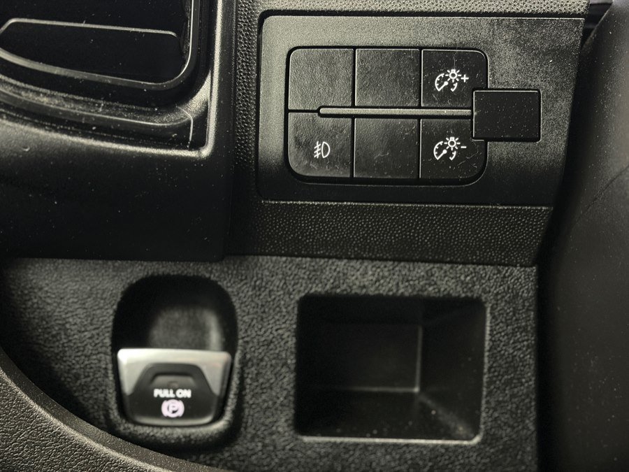 Used 2025 RAM ProMaster 2500 w/ Convenience Group FWD image 24