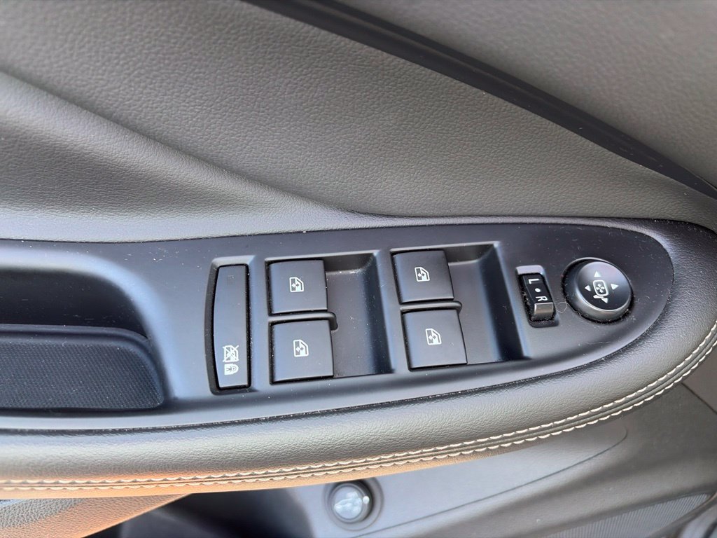 Used 2018 Buick Envision Essence AWD/4WD image 24