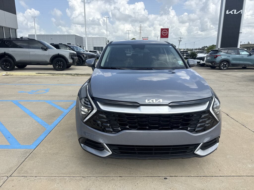 Certified 2025 Kia Sportage EX FWD image 7