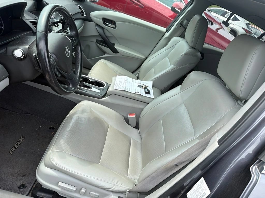 Used 2017 Acura RDX w/ Technology Package AWD/4WD image 9