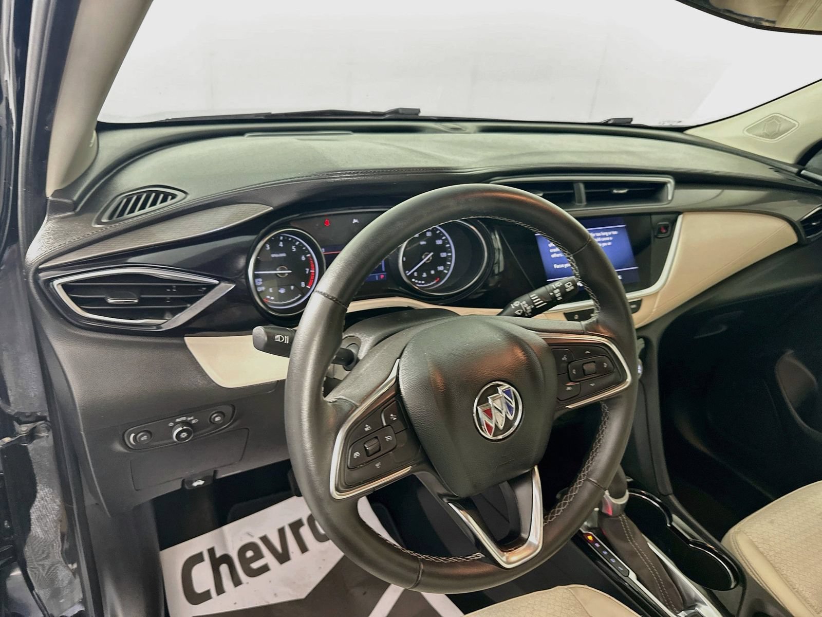 Used 2021 Buick Encore GX Preferred w/ Sport Touring Package FWD image 9
