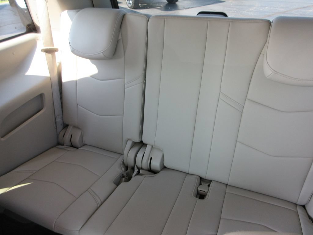 Certified 2020 Cadillac Escalade Premium Luxury AWD/4WD image 25