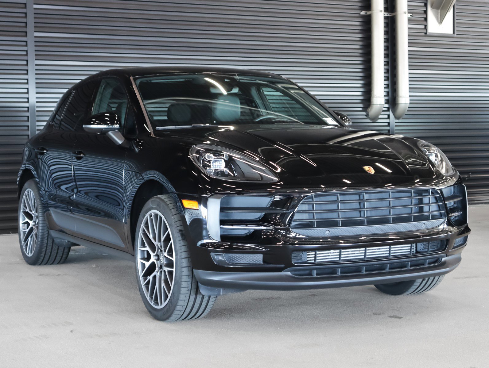 Used 2020 Porsche Macan image 7