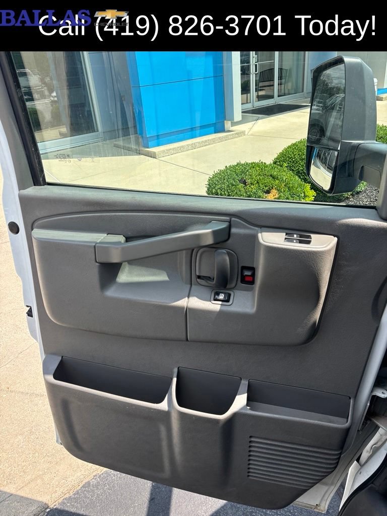Used 2019 GMC Savana 3500 w/ Power Convenience Package RWD image 15