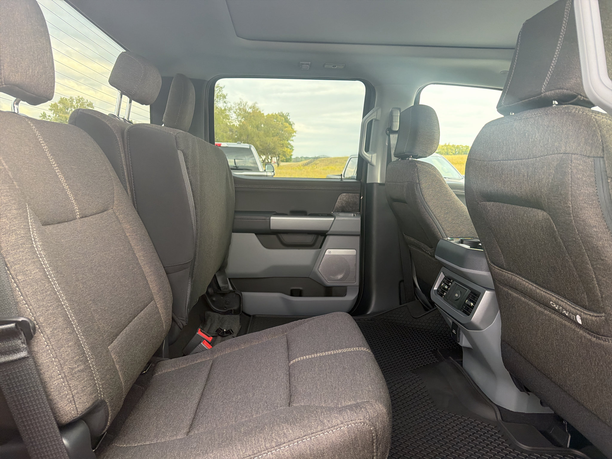 New 2027 Ford F250 XLT w/ XLT Premium Package AWD/4WD image 25