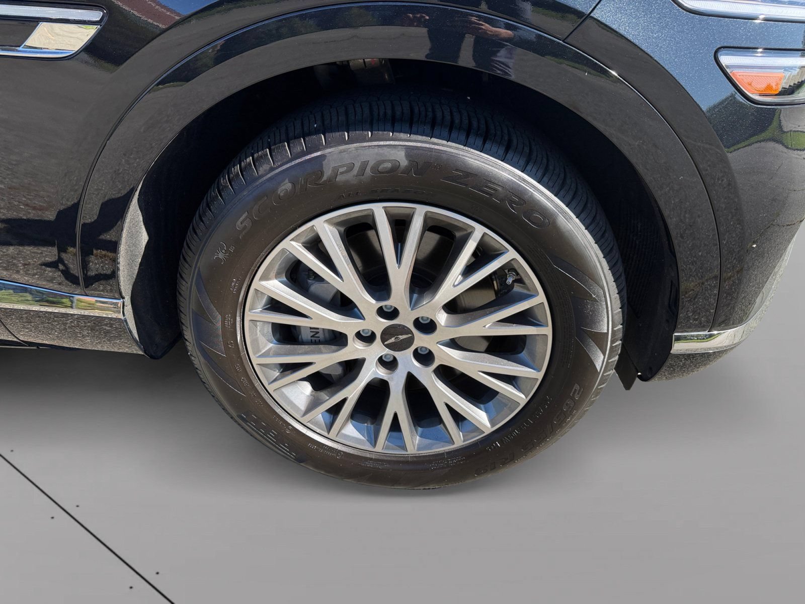 Used 2026 Genesis GV80 2.5T AWD/4WD image 4