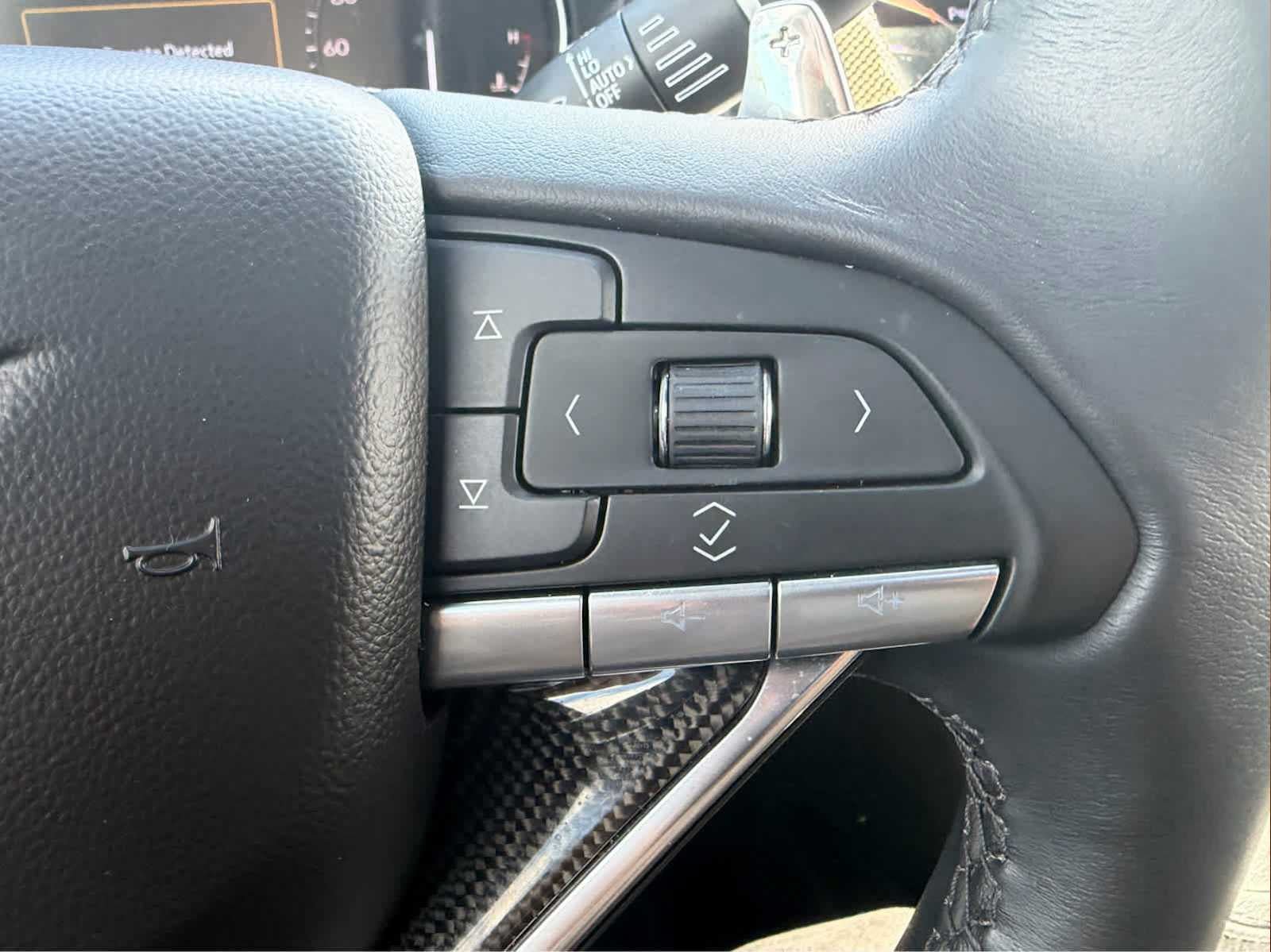 Used 2024 Cadillac XT6 Sport AWD/4WD image 17