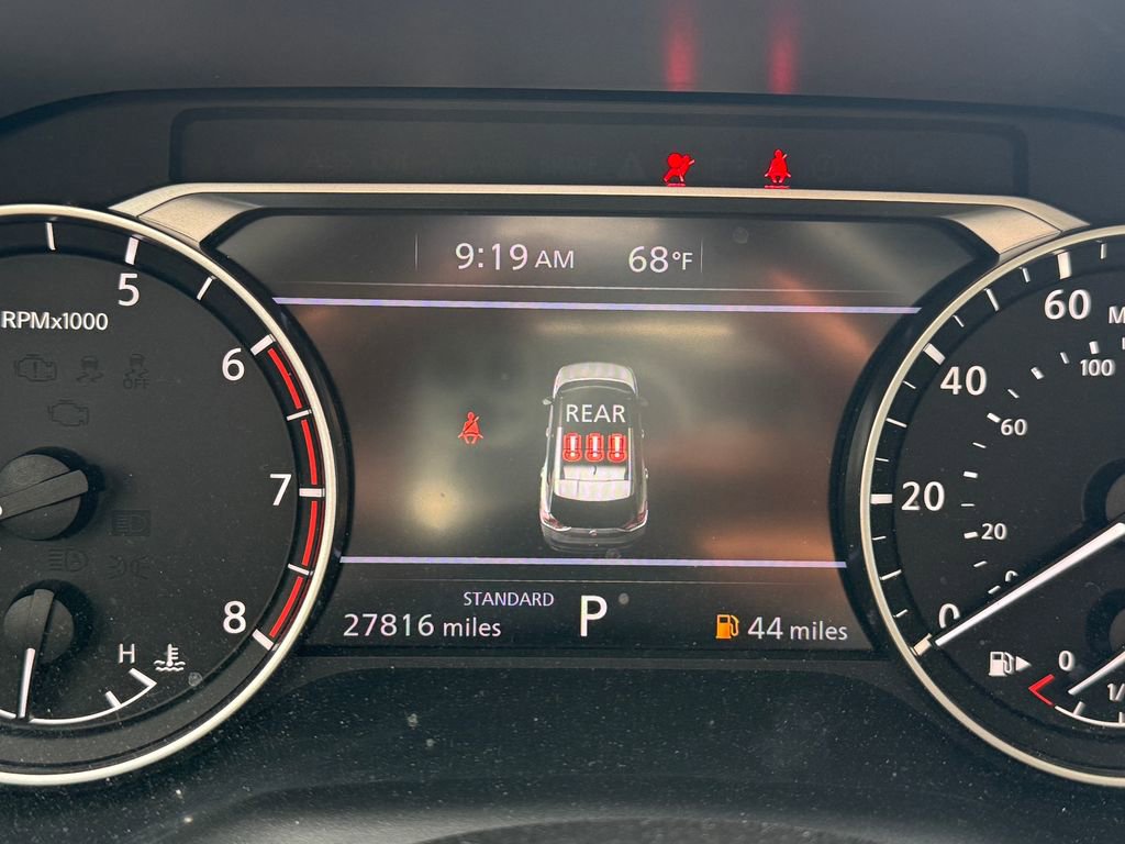 Used 2023 Nissan Rogue SV w/ SV Premium B Package image 10