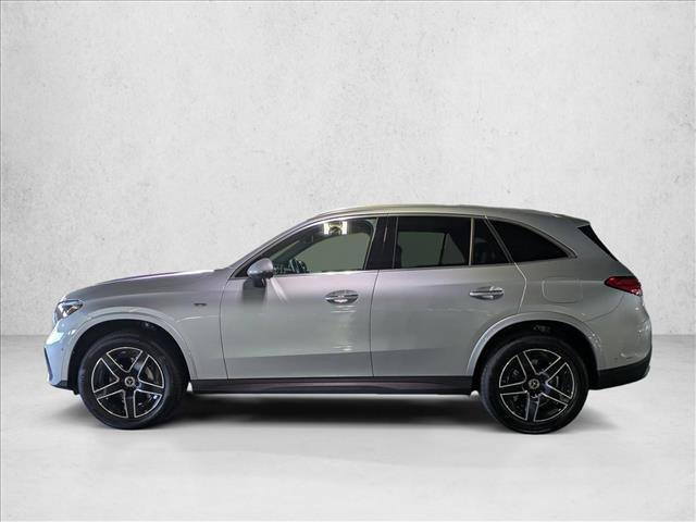 Used 2025 Mercedes-Benz GLC 350e 4MATIC image 9