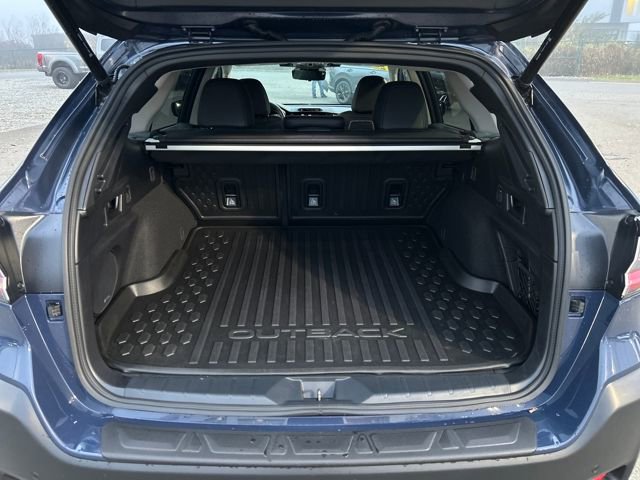Used 2025 Subaru Outback Touring XT image 24