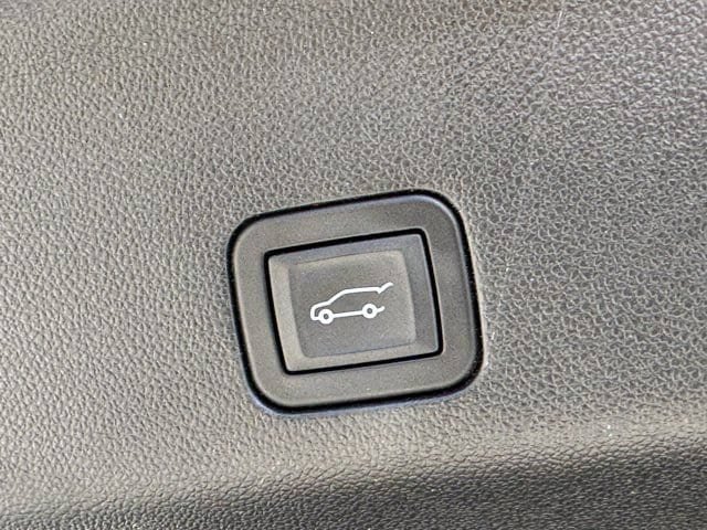 Used 2024 Chevrolet Tahoe High Country w/ Advanced Technology Package AWD/4WD image 36