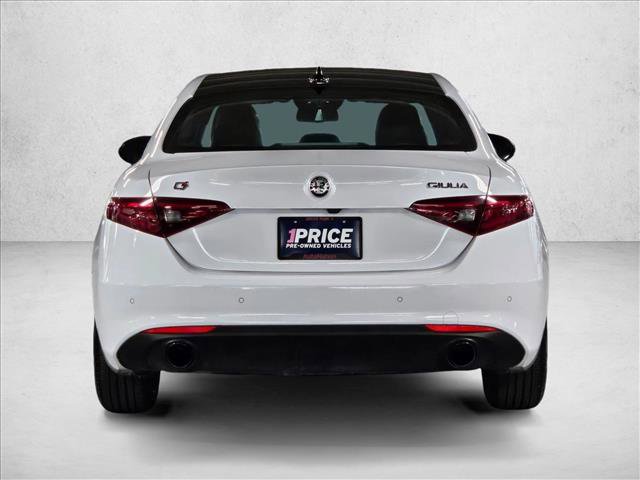 Used 2022 Alfa Romeo Giulia Ti image 7