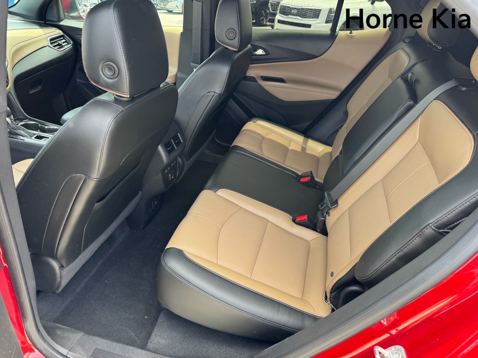 Used 2023 Chevrolet Equinox Premier FWD image 12