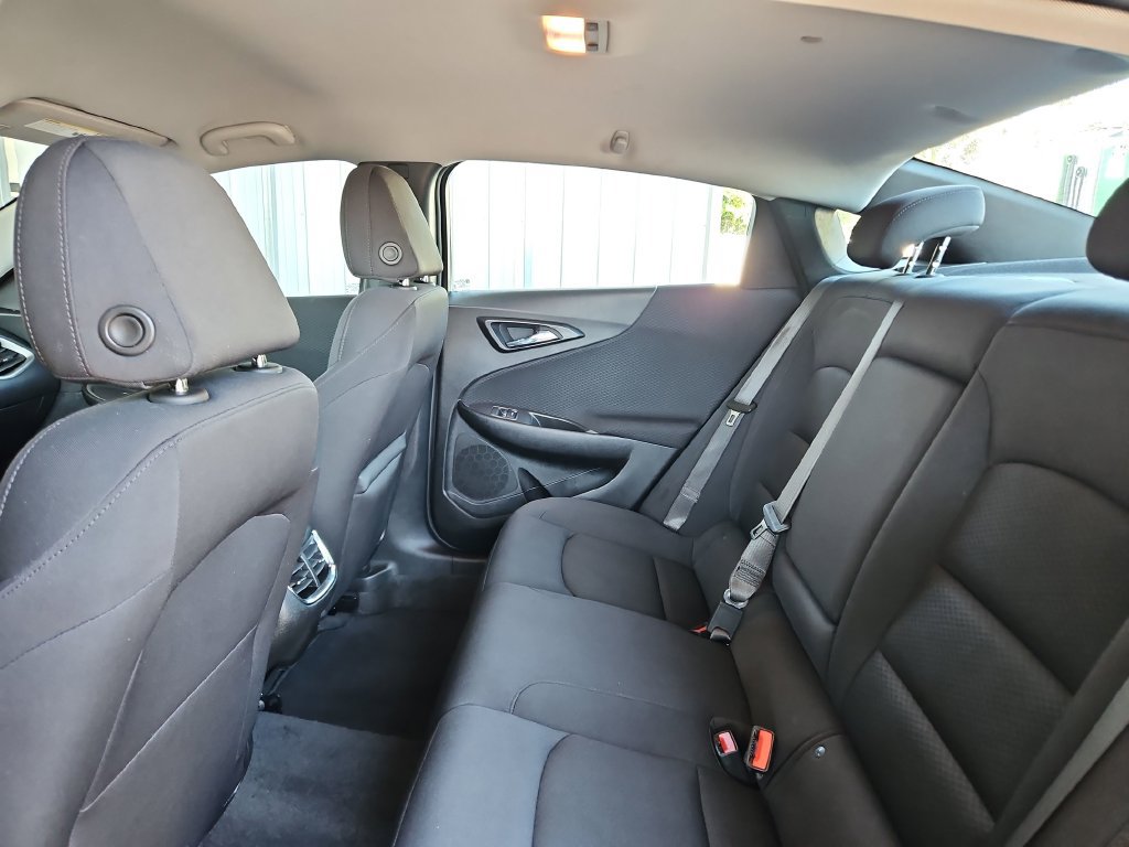 Used 2025 Chevrolet Malibu LT FWD image 25