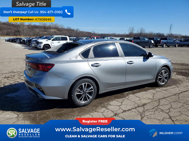 Used 2023 Kia Forte LXS FWD image 4