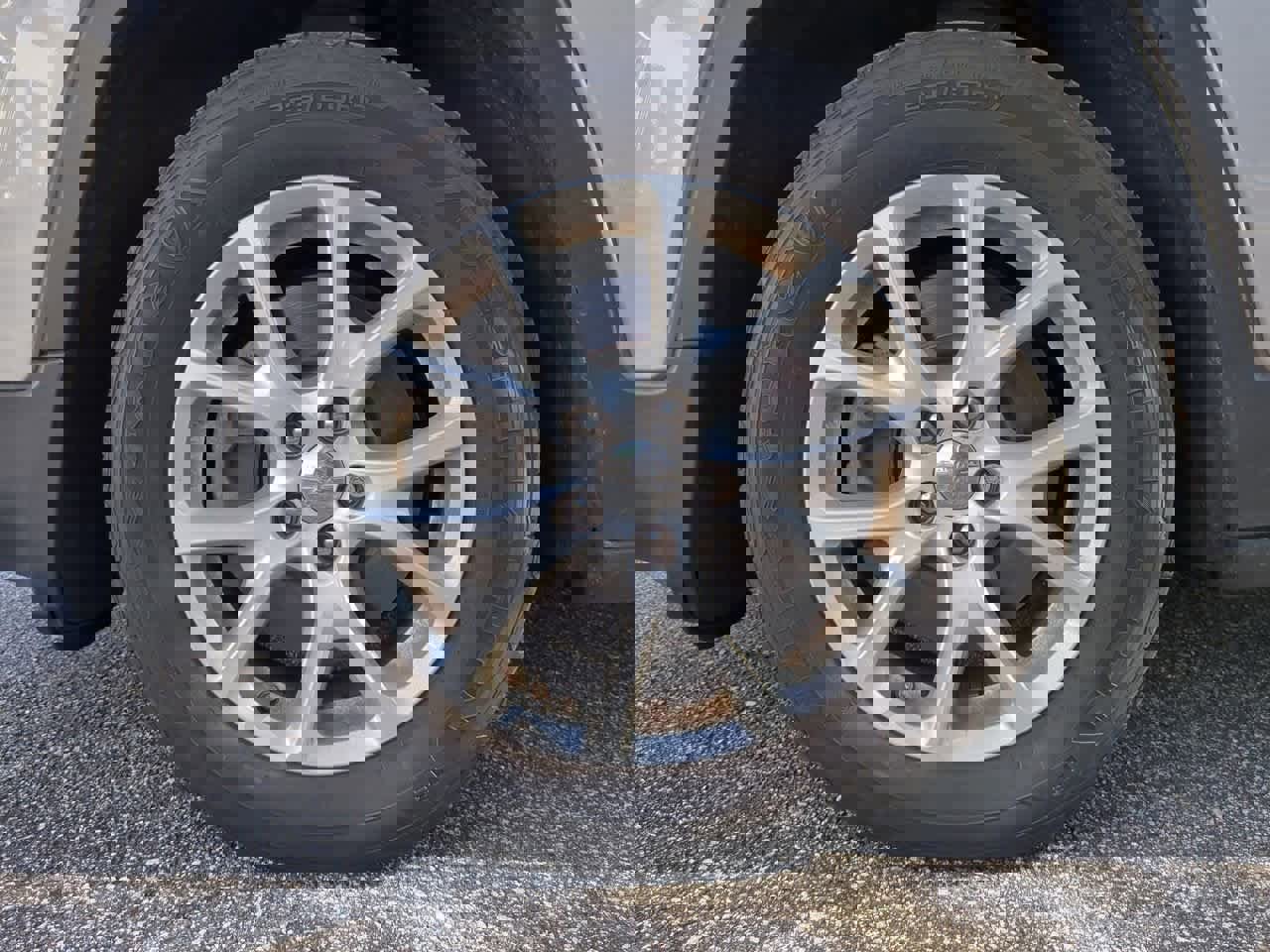 Used 2017 Jeep Cherokee Latitude image 14