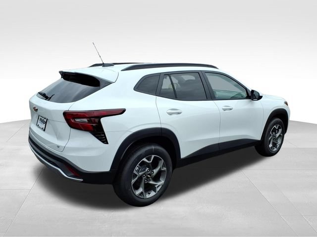 New 2026 Chevrolet Trax LT FWD image 3