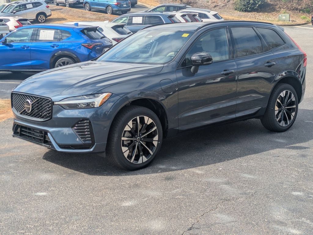 New 2026 Volvo XC60 T8 Plus w/ Protection Package Premier AWD/4WD video 2