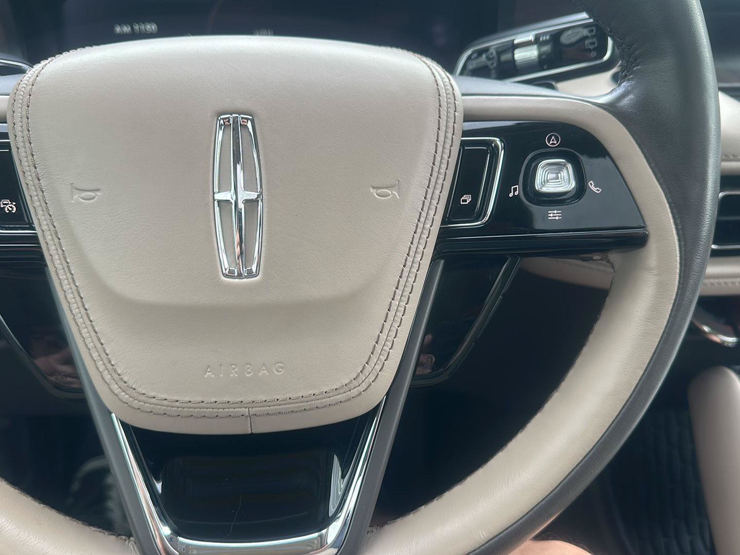 Used 2021 Lincoln Aviator Reserve w/ Equipment Group 208A AWD/4WD image 34