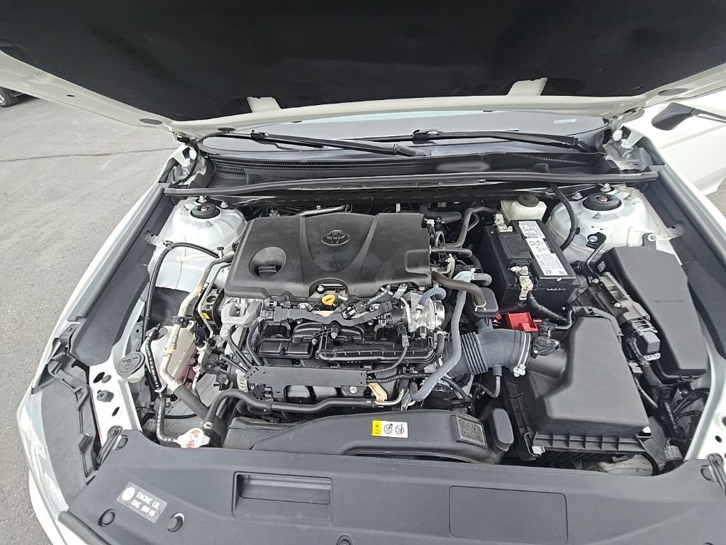 Used 2022 Toyota Camry SE FWD image 11