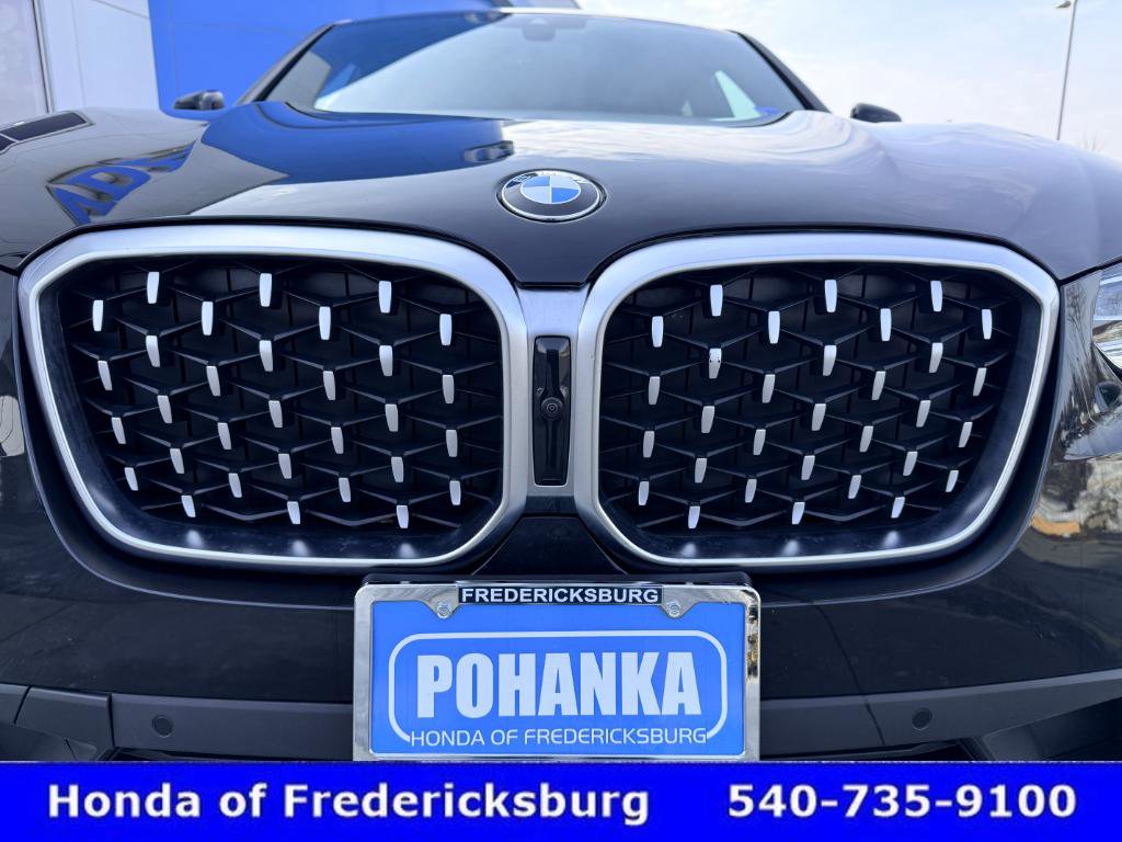 Used 2024 BMW X4 xDrive30i w/ Parking Assistance Package image 14