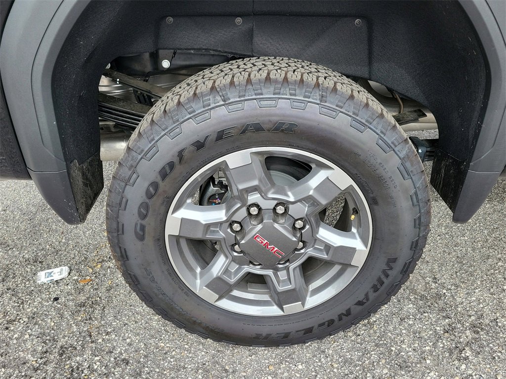 New 2025 GMC Sierra 3500 SLT w/ SLT Convenience Package image 5