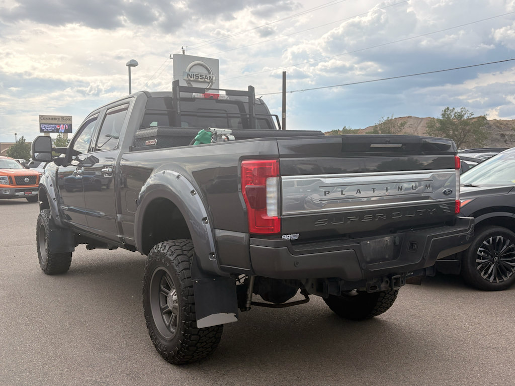 Used 2018 Ford F250 Platinum w/ Platinum Ultimate Package AWD/4WD image 3