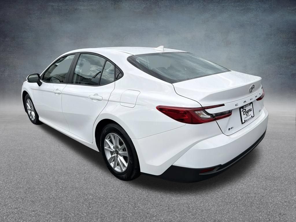 Used 2025 Toyota Camry LE FWD image 4