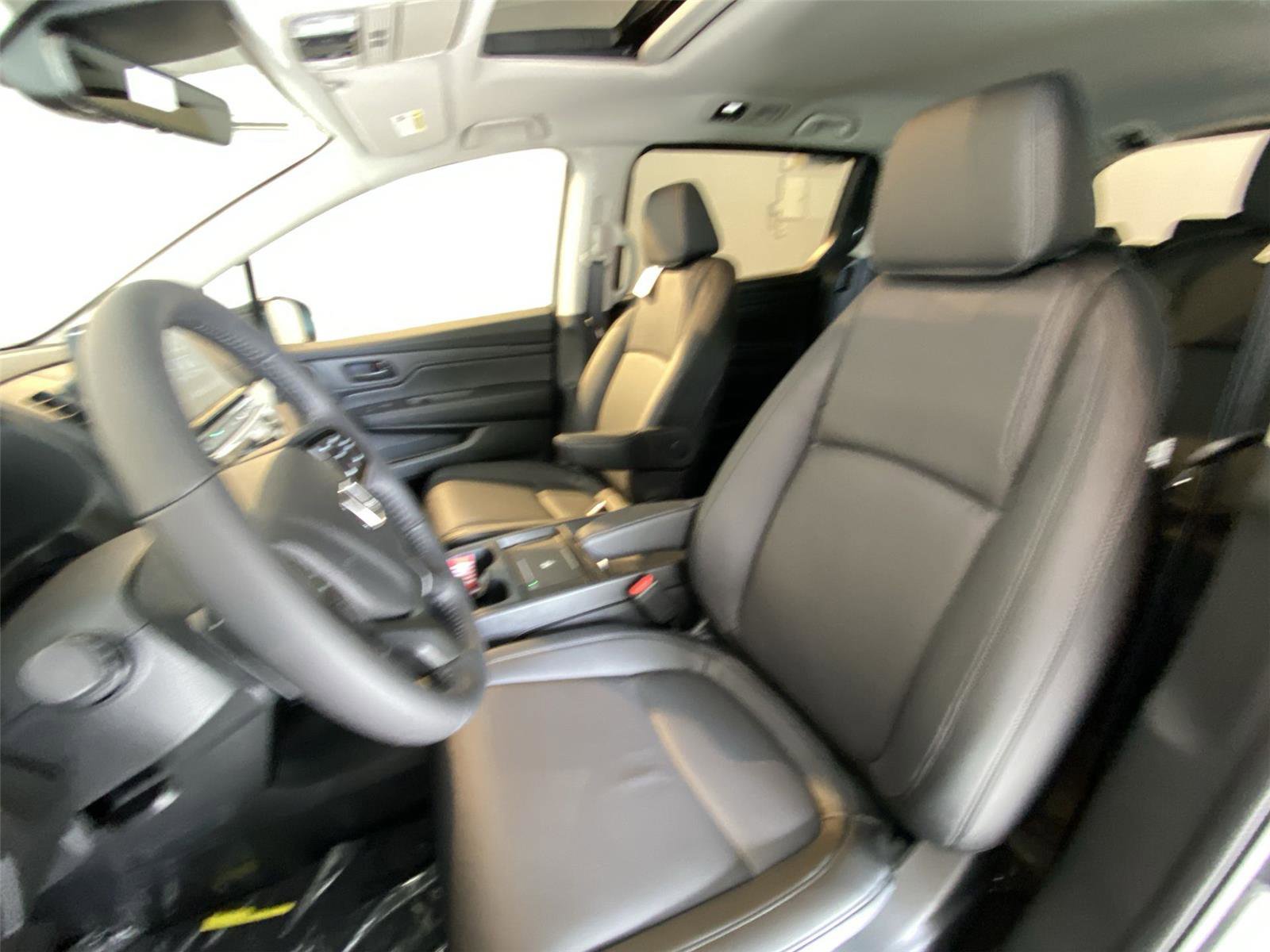 New 2025 Honda Odyssey EX-L image 13