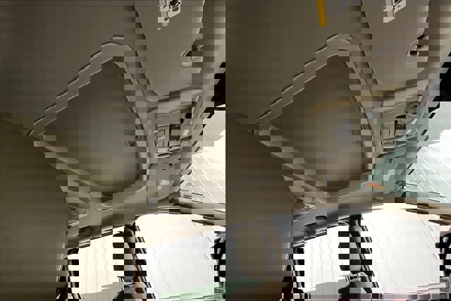 Used 2012 Chrysler Town & Country Limited w/ Luxury Group image 22