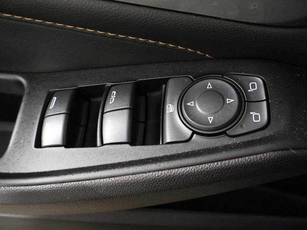 Used 2020 Chevrolet Traverse LT AWD/4WD image 36