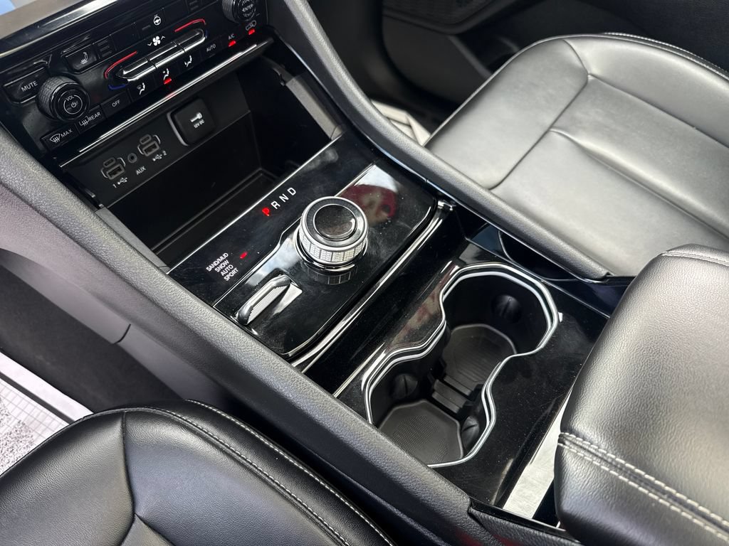 Used 2023 Jeep Grand Cherokee Limited AWD/4WD image 13