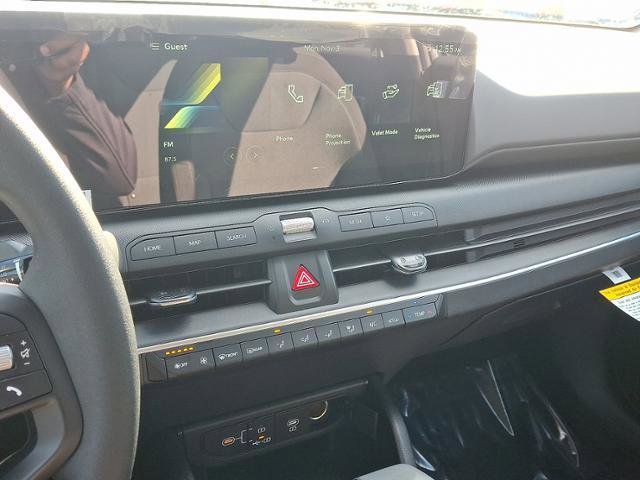 New 2025 Kia K4 LXS image 8