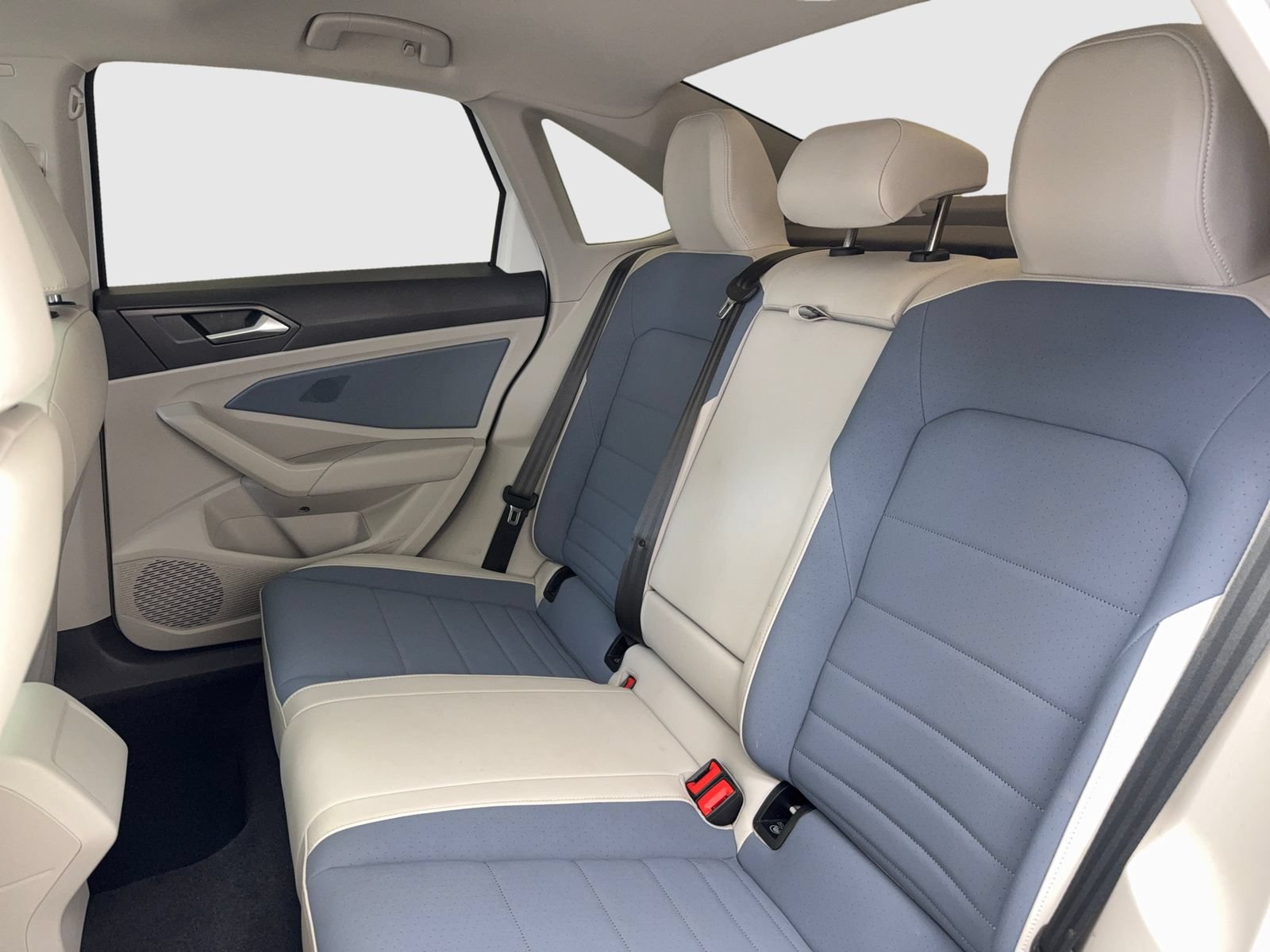 Used 2025 Volkswagen Jetta SE w/ Sunroof Package FWD image 36