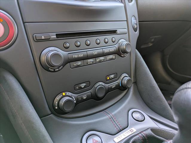 Used 2016 Nissan 370Z NISMO image 13