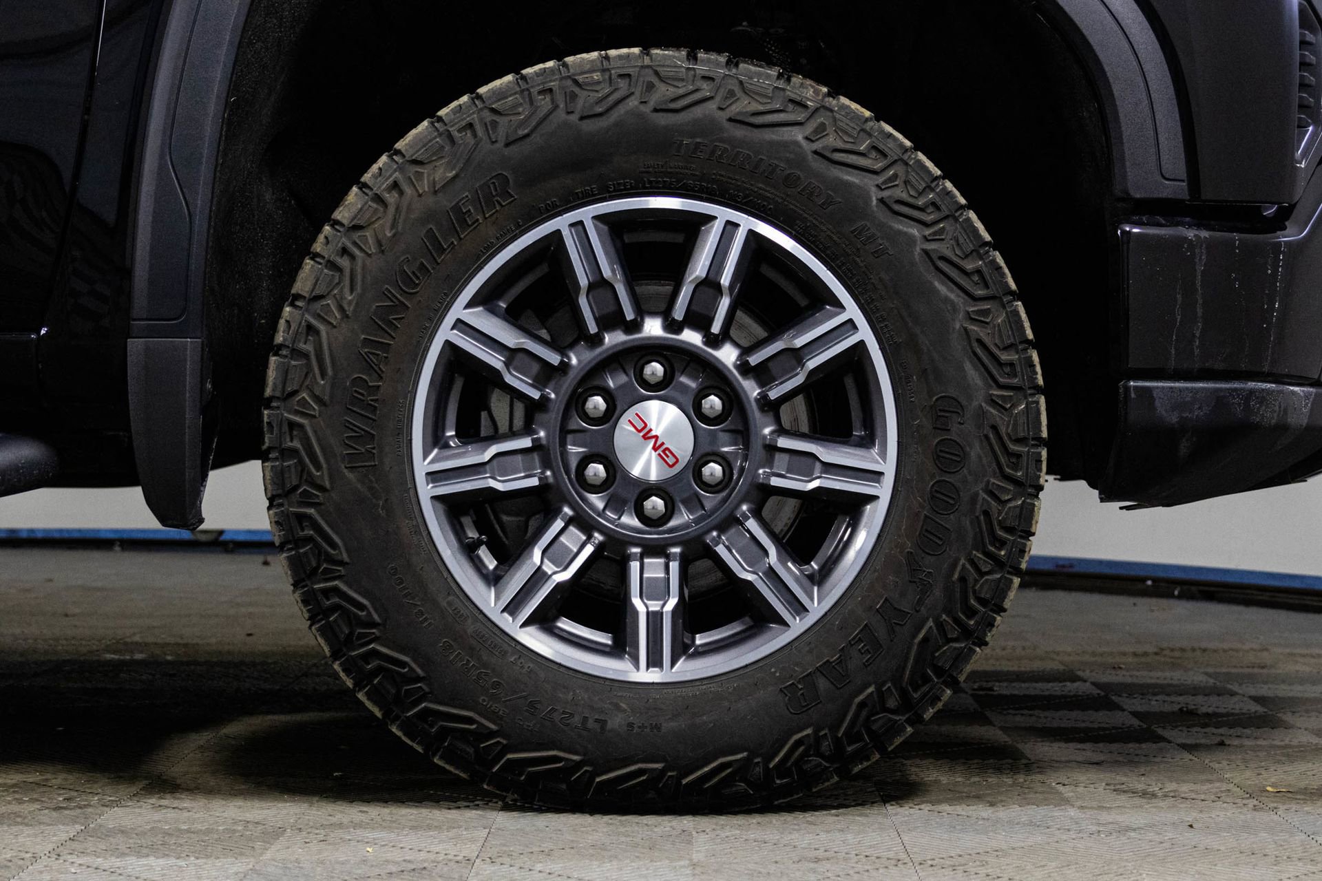 Certified 2024 GMC Sierra 1500 AT4 w/ Technology Package image 39