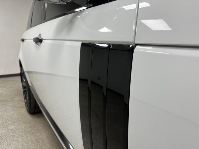 Used 2015 Land Rover Range Rover Supercharged image 12