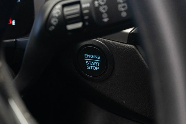 Used 2025 Ford Escape Active AWD/4WD image 18
