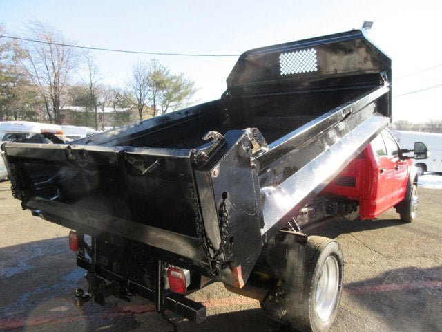 Used 2017 Ford F550 2WD Crew Cab Super Duty image 4