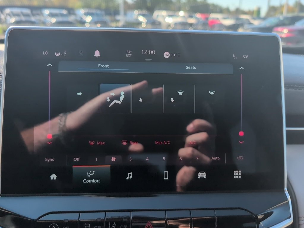 Used 2022 Jeep Compass Limited image 32