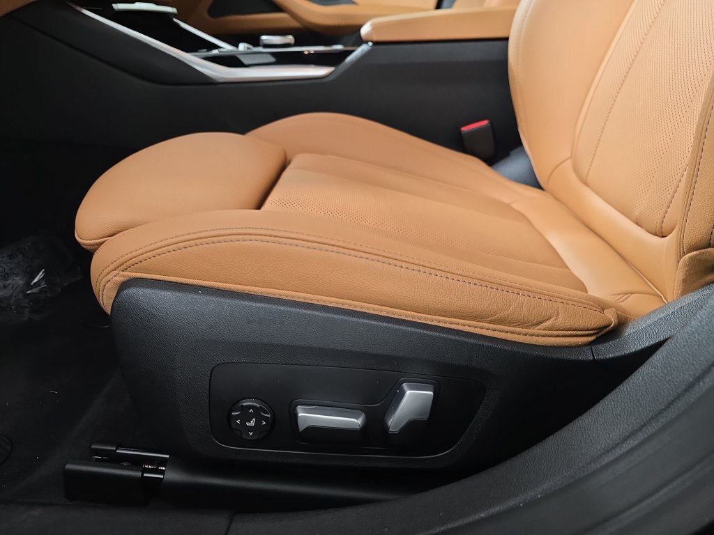 Certified 2024 BMW i4 eDrive40 w/ Premium Package RWD image 29