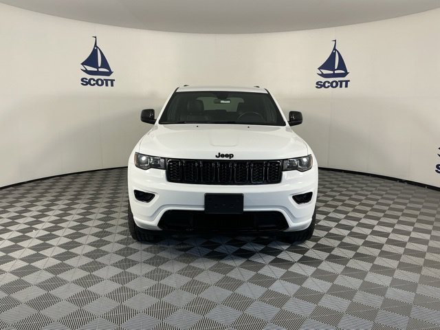 Used 2021 Jeep Grand Cherokee Laredo X AWD/4WD image 2