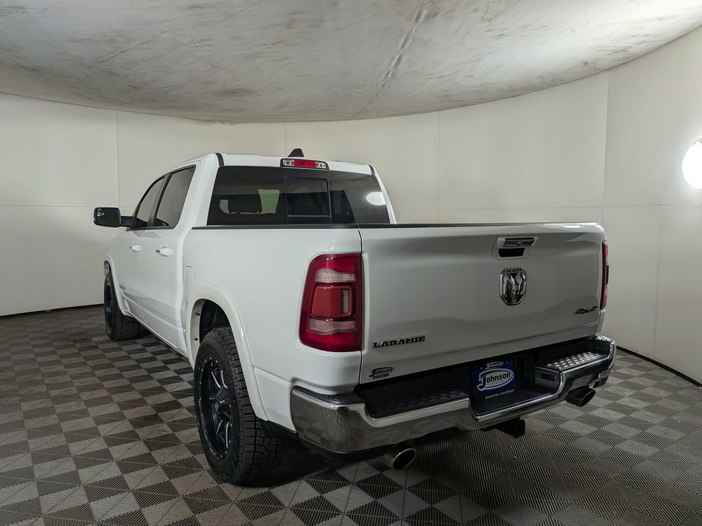 Used 2022 RAM 1500 Laramie AWD/4WD image 4