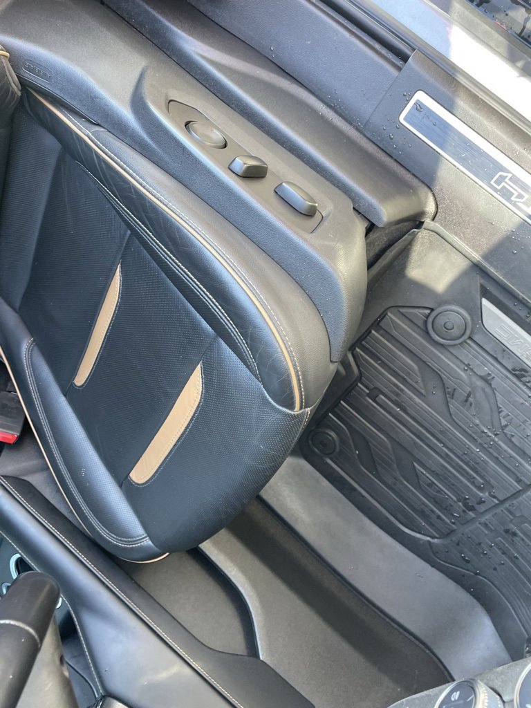 Used 2021 GMC Yukon AT4 w/ AT4 Premium Package image 23