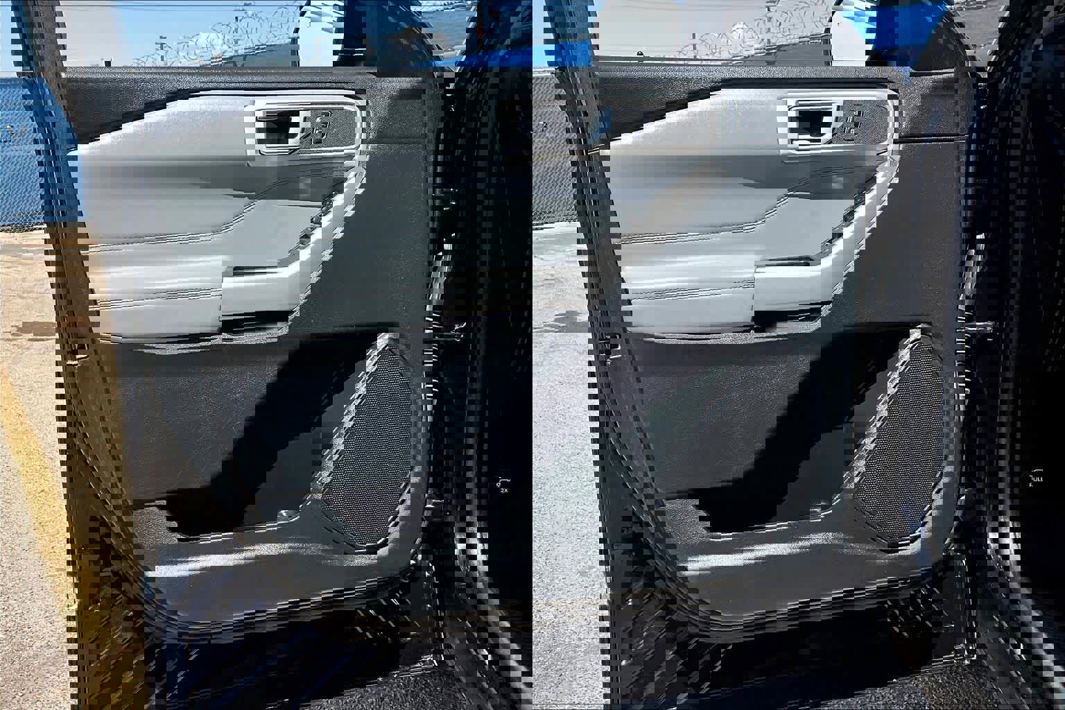 Used 2022 Ford Explorer XLT w/ Equipment Group 202A image 21