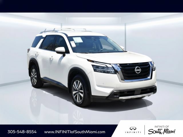 Used 2024 Nissan Pathfinder SL AWD/4WD image 3