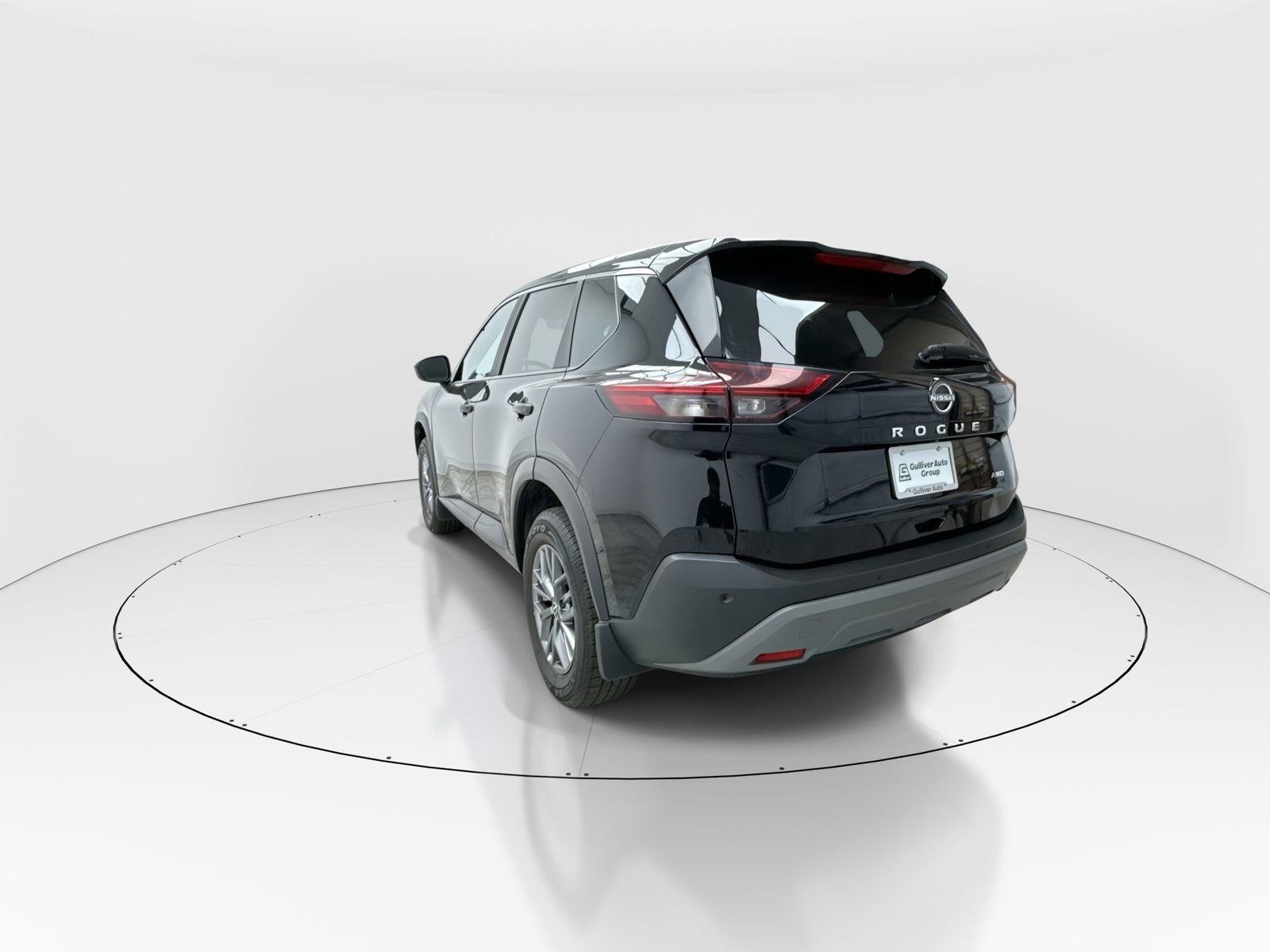 Used 2023 Nissan Rogue S image 6