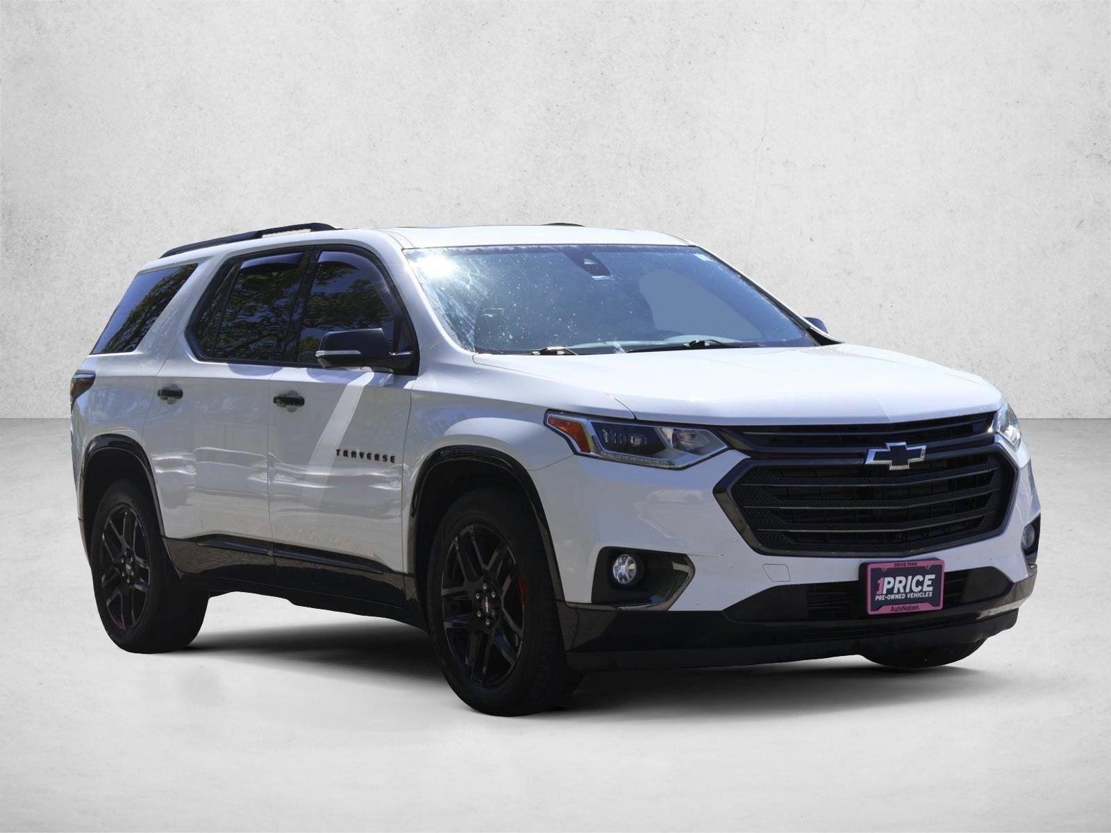 Used 2018 Chevrolet Traverse Premier w/ Redline Edition AWD/4WD image 3