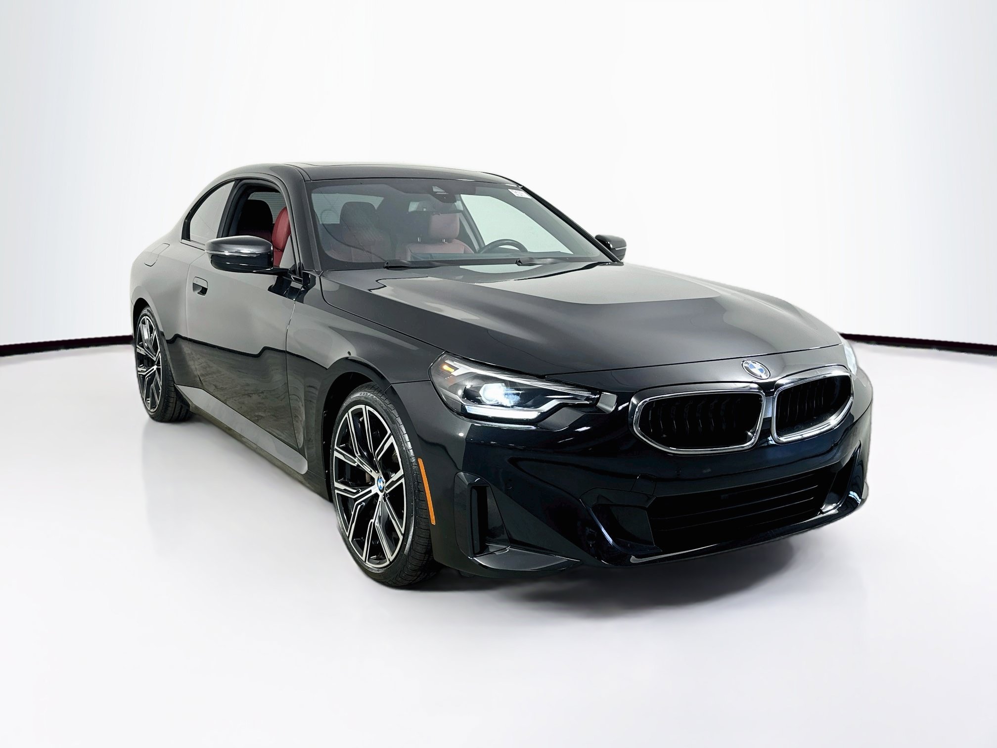 Used 2023 BMW 230i Coupe w/ Convenience Package RWD image 3